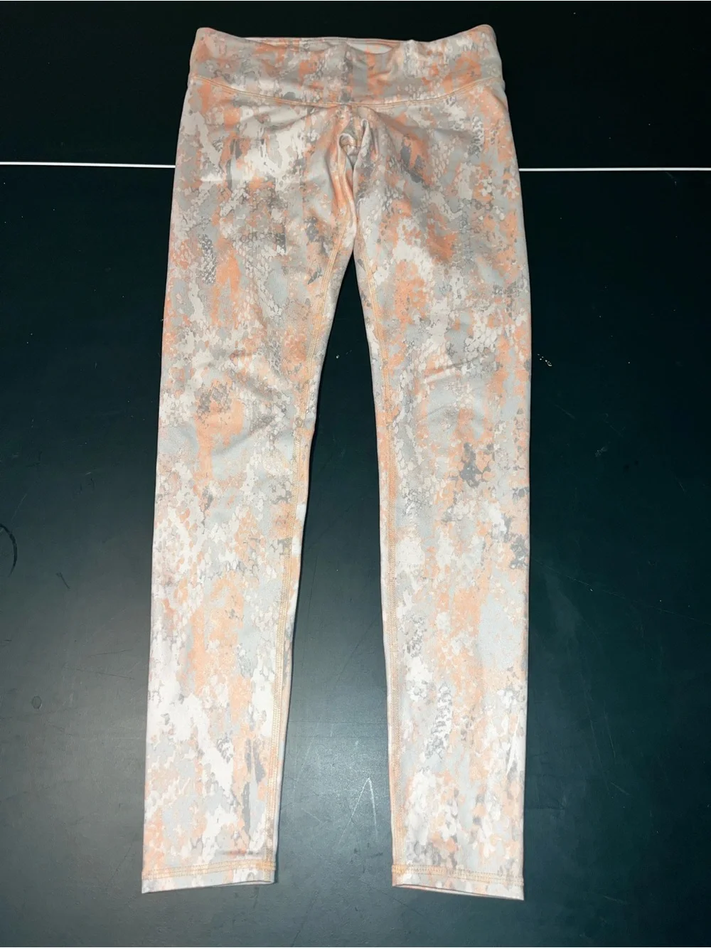 ALO Yoga Full-Length Leggings Pink Animal Print Size Small Euc